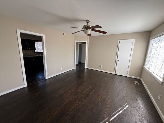 Foto del edificio - 1201 Linwood St