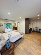 Building Photo - 3762 Spring Creek Dr