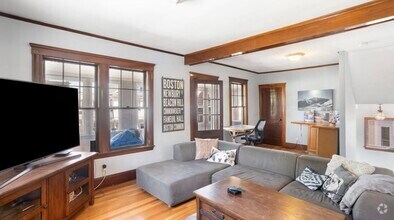 Building Photo - 92 Litchfield St