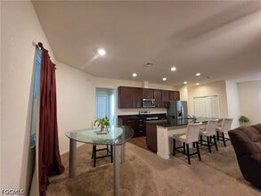 Building Photo - 6004 Pecan Cir