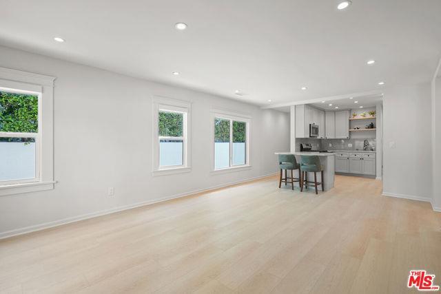 Foto del edificio - 619 Westmount Dr