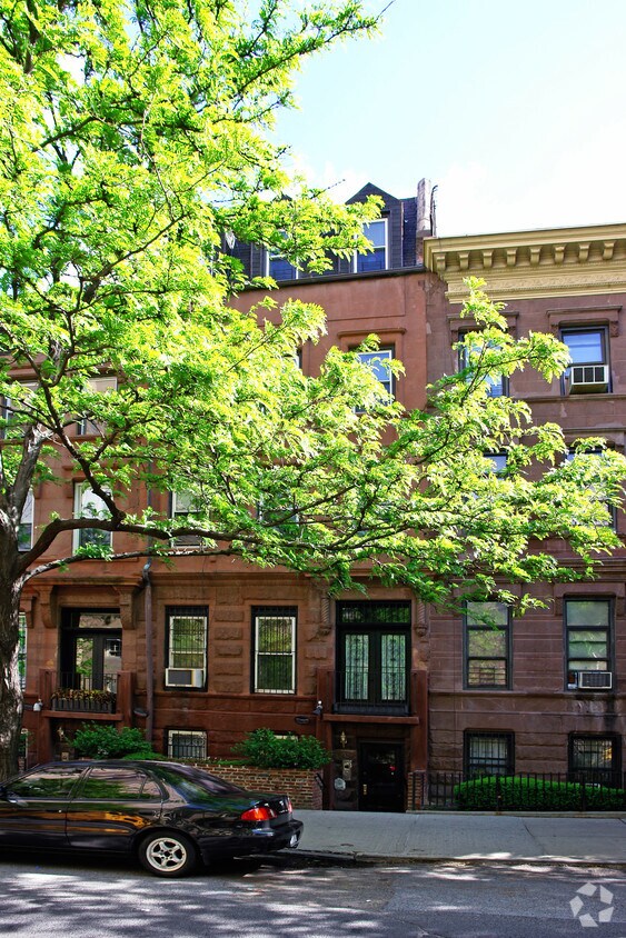 Foto del edificio - 145 W 93rd St
