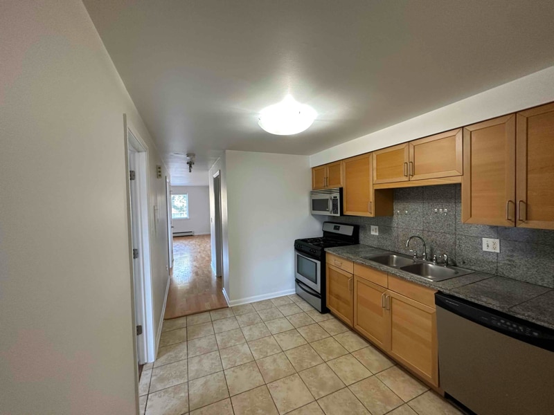 Primary Photo - 286 8th St