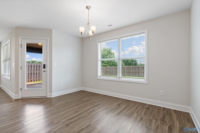 Foto del edificio - 191 Cherry Laurel Dr