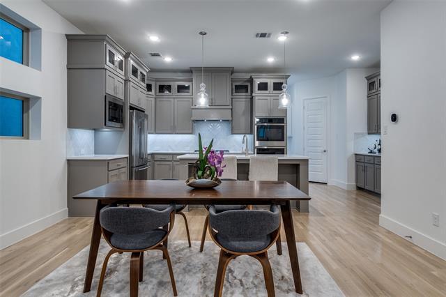 Foto del edificio - 8141 Ardmore Ct
