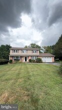 Building Photo - 10034 Chatelaine Cir