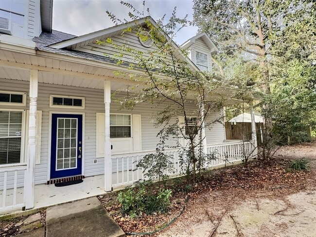 Foto del edificio - 9301 Blueberry Dr