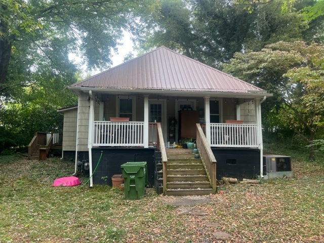 Primary Photo - 1326 E Harper Ave
