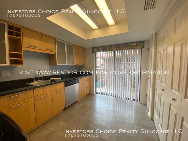 Building Photo - Ground Floor 2/2 Condo in Safety Harbor