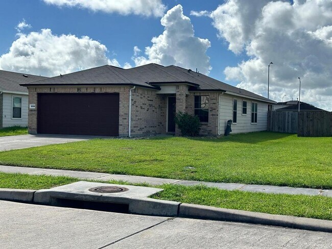 Foto del edificio - 1518 Perennial Ln