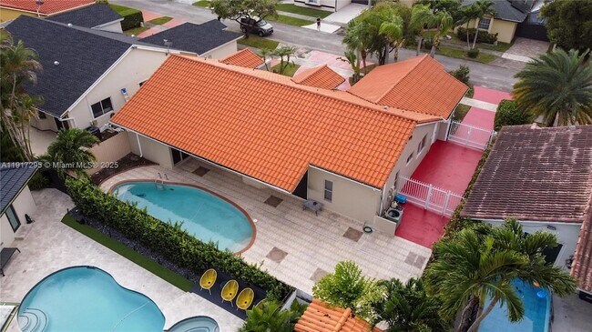 Foto del edificio - 10815 SW 145th Pl