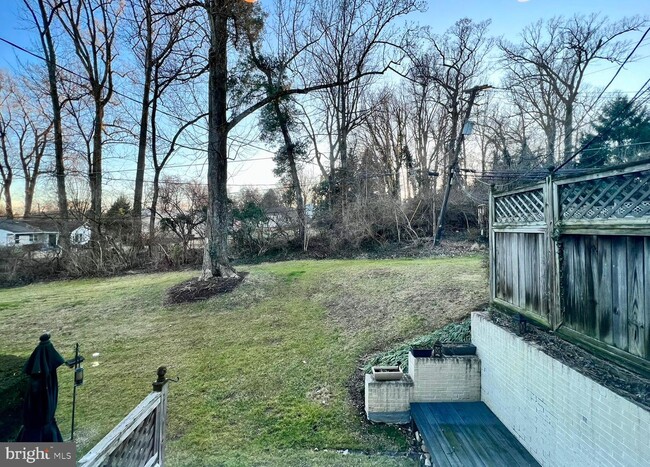 Building Photo - 5332 Pooks Hill Rd