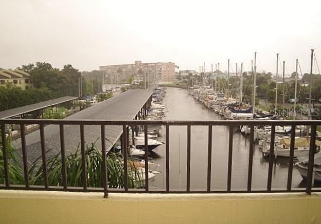 Foto del edificio - 1750 Harbor Pl