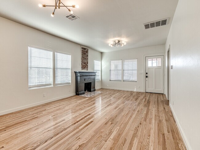 Foto del edificio - 828 NW 32nd St