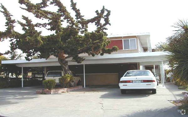 Foto del edificio - 2318 Lowell Ave