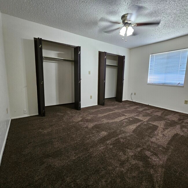 Building Photo - 519 Dean Ct