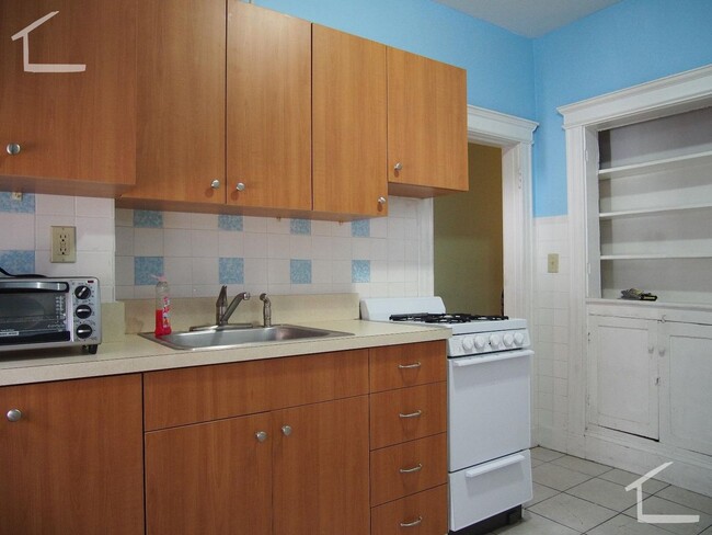 Foto del edificio - 2 Bed 1 Bath apartment available 9/1