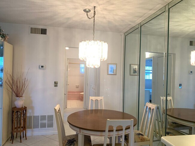 Foto del edificio - 224 Hibiscus Ave