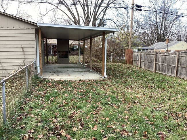 Foto del edificio - 2633 Oakley Ave 3BR/1BA (Kettering)