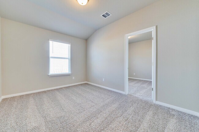 Building Photo - 1624 Homestead Farms Dr