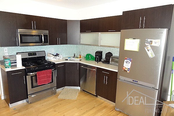 Foto del edificio - Brand New 2BR with Terrace in Sunset Park