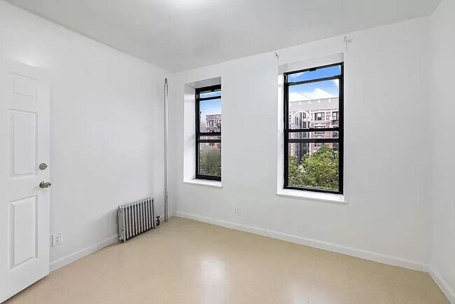 Foto del edificio - 3476 Broadway