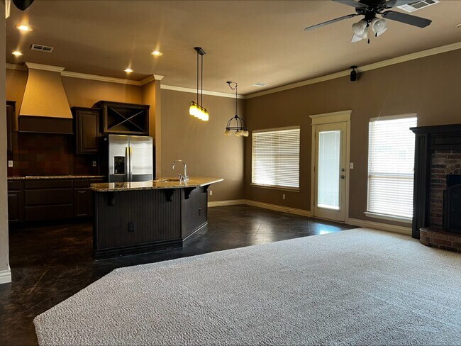 Foto del edificio - 13111 Red Oak Dr