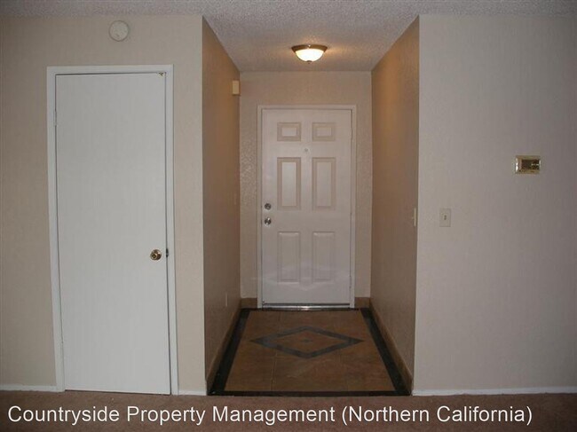 Building Photo - 3 br, 2 bath House - 535 Morning Glory Drive