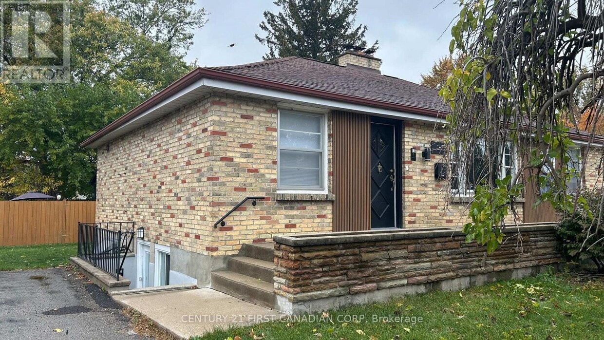Primary Photo - 1473 Adelaide St N