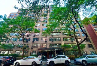 Building Photo - 340 E 74th St