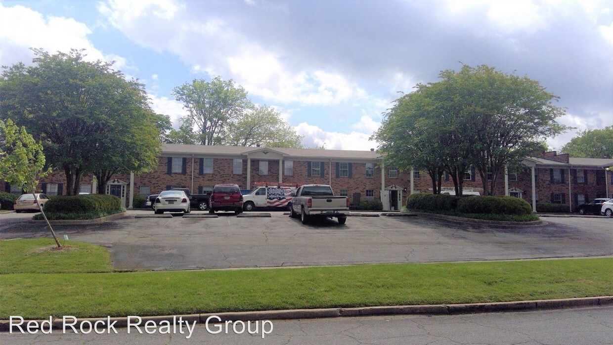 Primary Photo - 8917 Roebuck Blvd