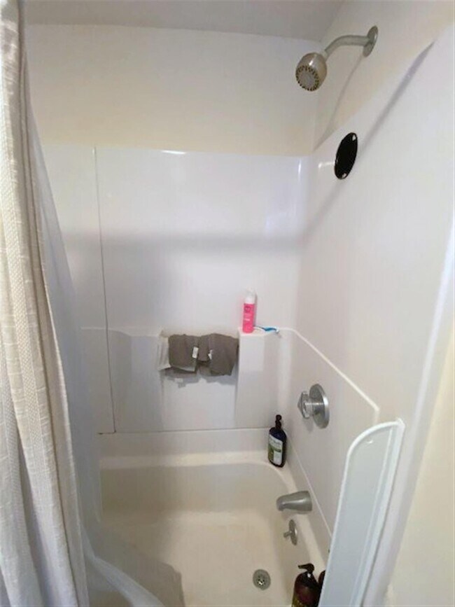 Foto del edificio - 395 Columbia St