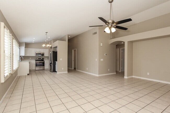 Foto del edificio - 17409 N 20th St