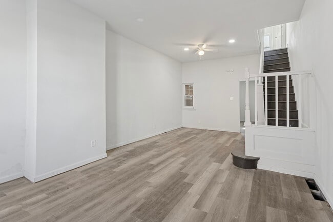 Foto del edificio - 2350 N Opal St