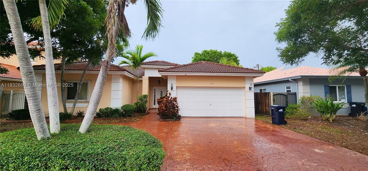 Foto principal - 14935 SW 34th St
