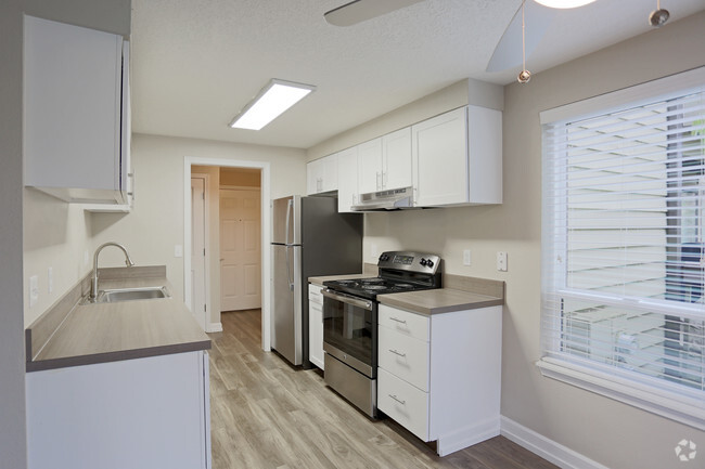 Interior Photo - Parkridge Apartments