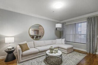 Building Photo - 3777 Peachtree Rd NE