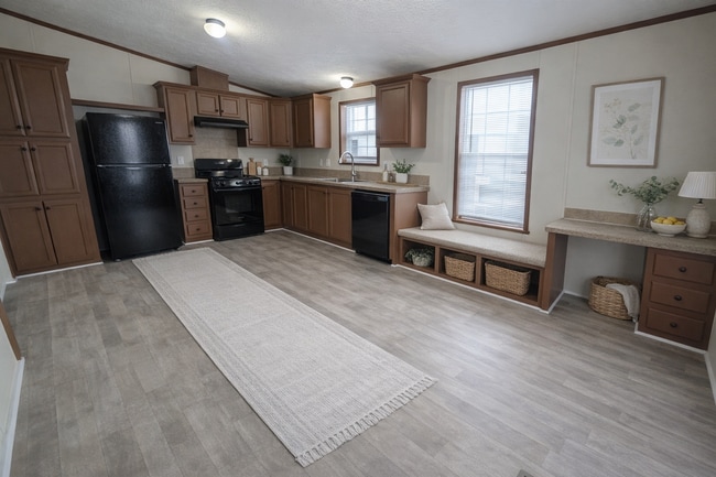 Building Photo - 15843 Charlemagne Ave W