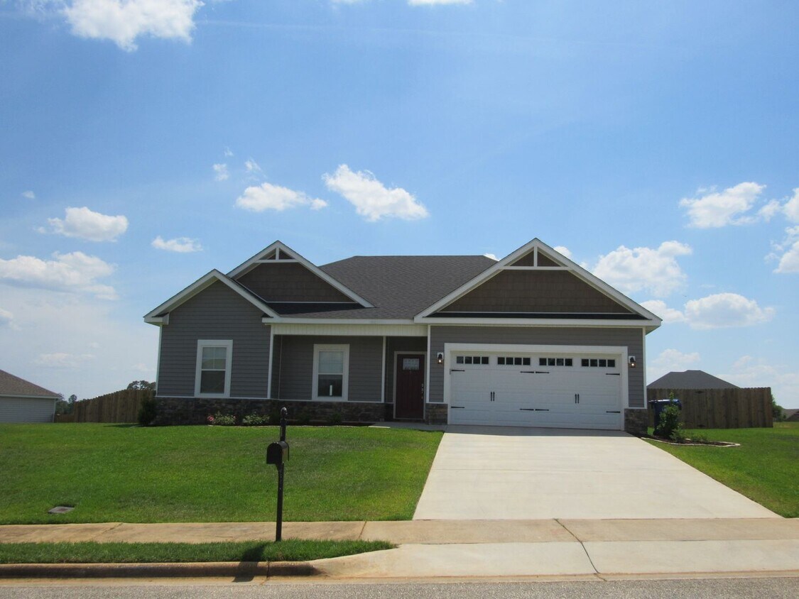 Foto principal - Mayberry Subdivision!