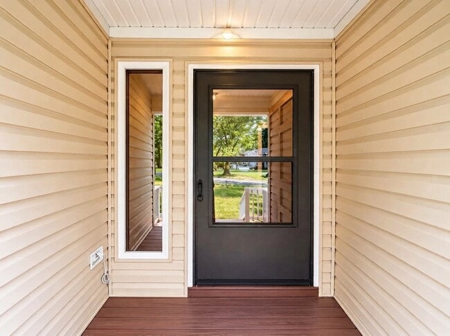 Building Photo - 306 Holtz Ln