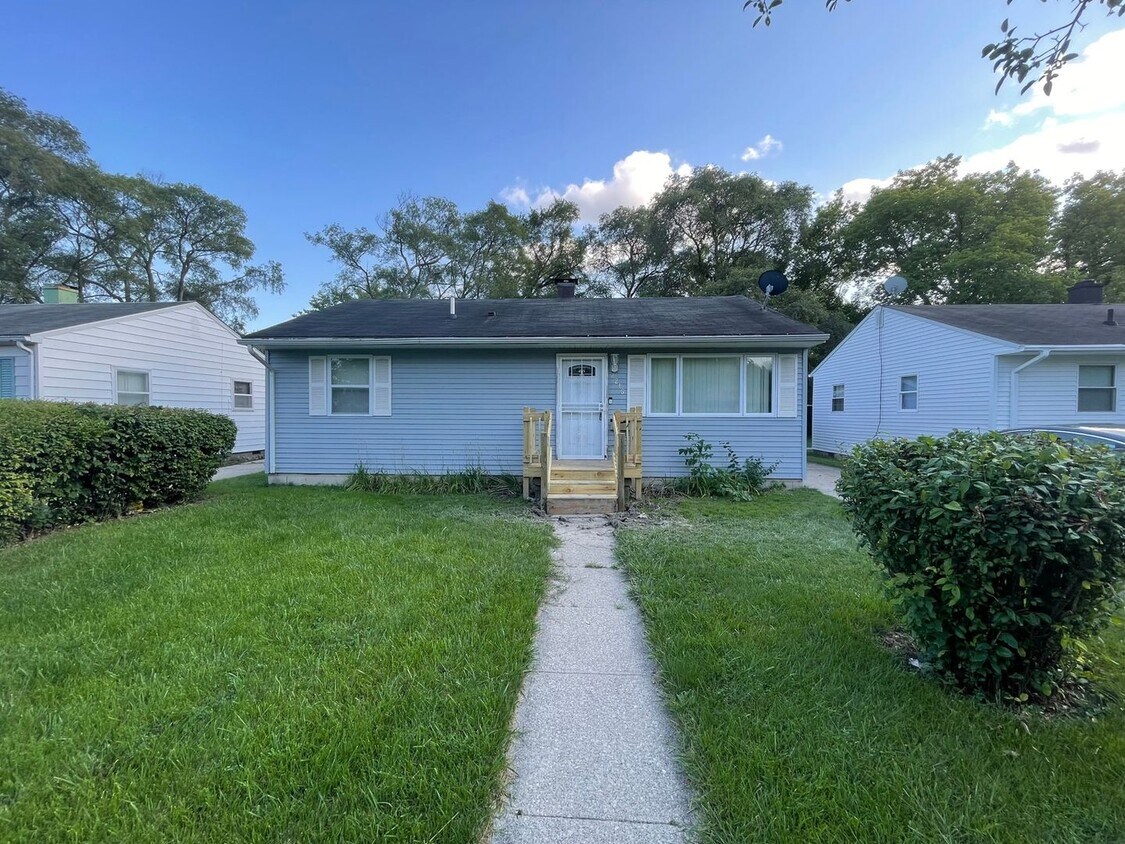 Primary Photo - 2 Bedroom Single Family Home in Saginaw
