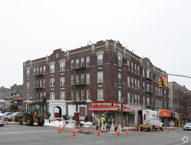 Building Photo - 321-331 Utica Ave