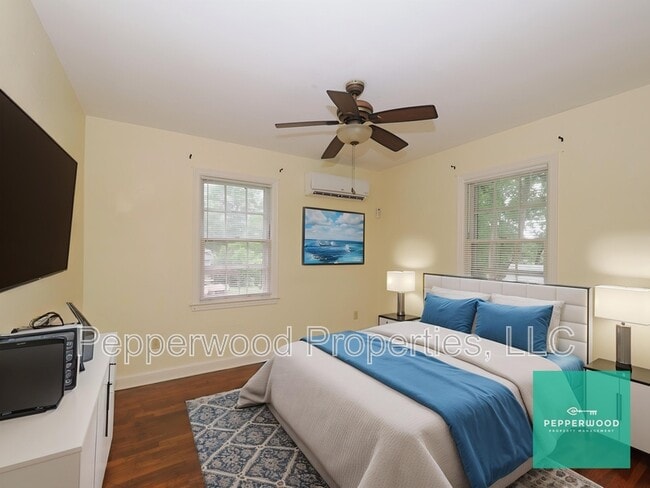 Foto del edificio - 338 W Hampton Ave