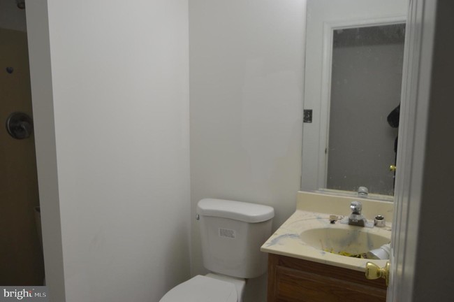 Building Photo - 303 Raft Cove