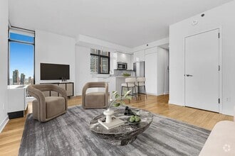 Building Photo - 49 E 34th St