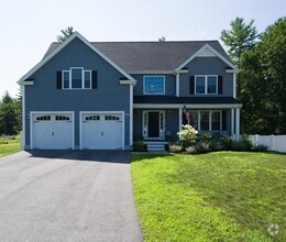 Building Photo - 16 Ironwood Rd