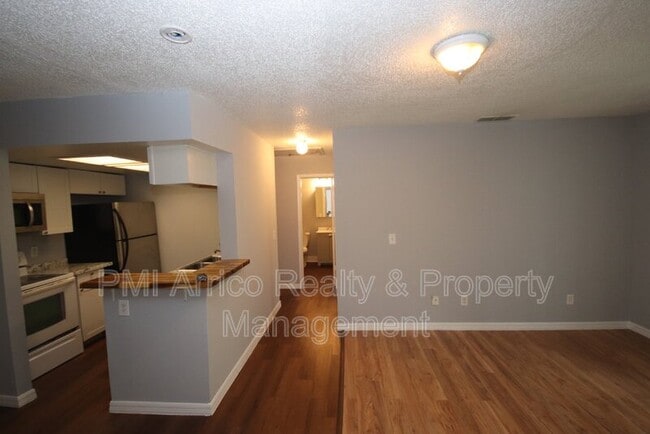 Foto del edificio - 1810 E 143rd Ave