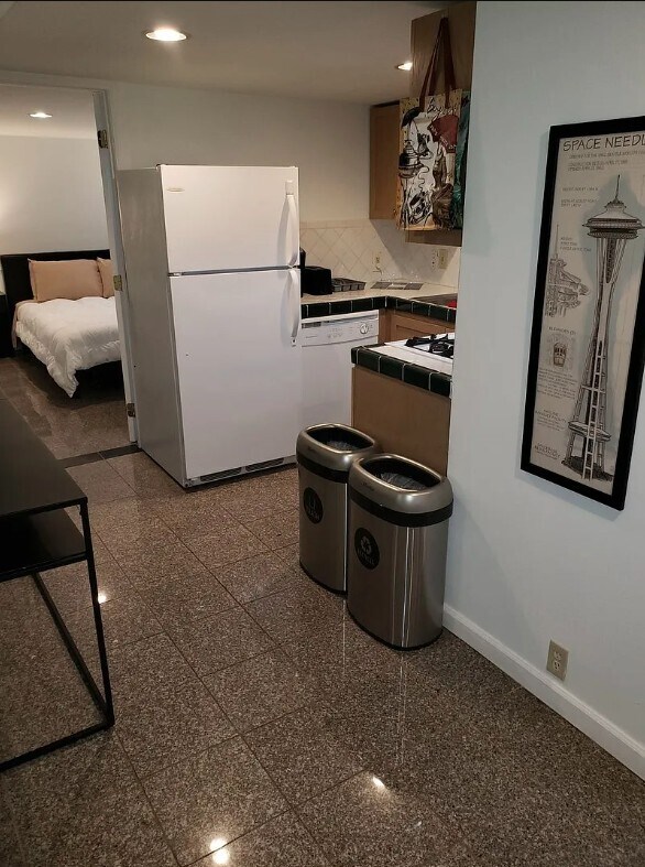 Foto del edificio - 4725 5th Ave NE