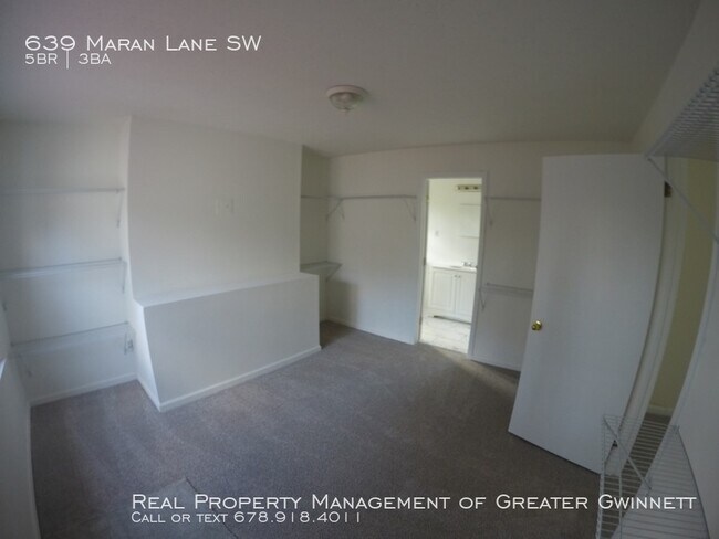 Building Photo - Beautiful Home in Mableton Georgia