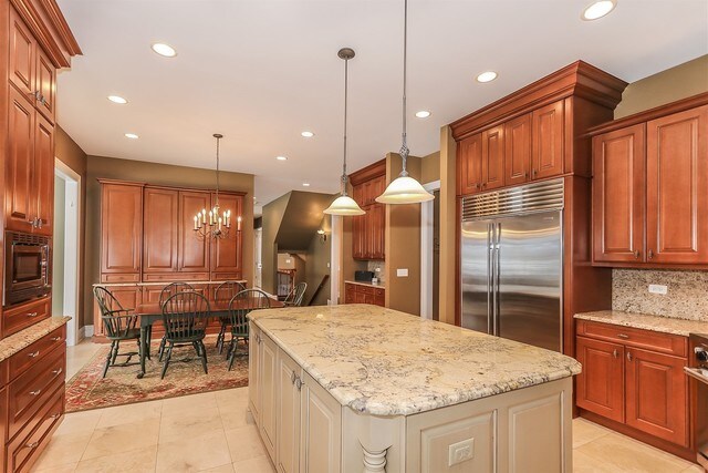 Building Photo - 22317 N Greenmeadow Dr
